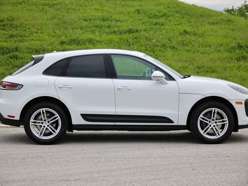 Certified 2026 Porsche Macan AWD/4WD image 29