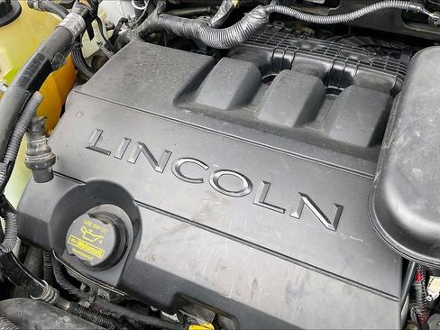 Used 2008 Lincoln MKX AWD image 31