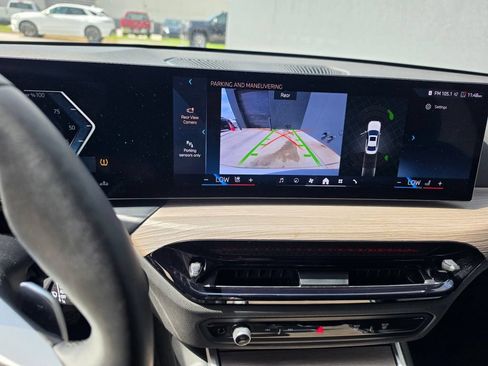 Used 2025 BMW 330i Sedan RWD image 11