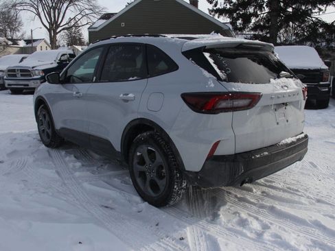 Certified 2025 Ford Escape ST-Line Select image 5