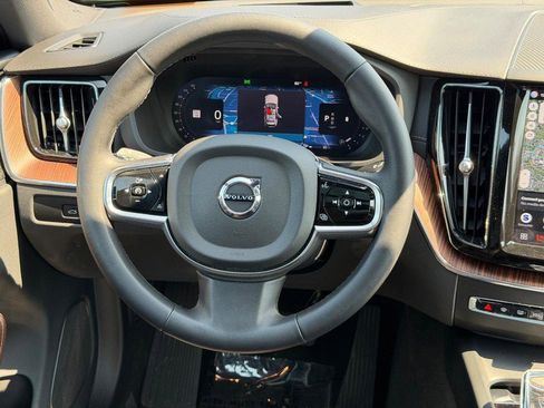 Certified 2024 Volvo XC60 B5 Ultimate w/ Climate Package image 12