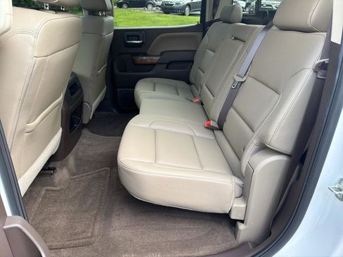 Used 2017 GMC Sierra 1500 SLT AWD/4WD image 32