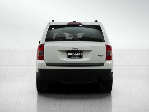 Used 2014 Jeep Patriot Latitude image 4