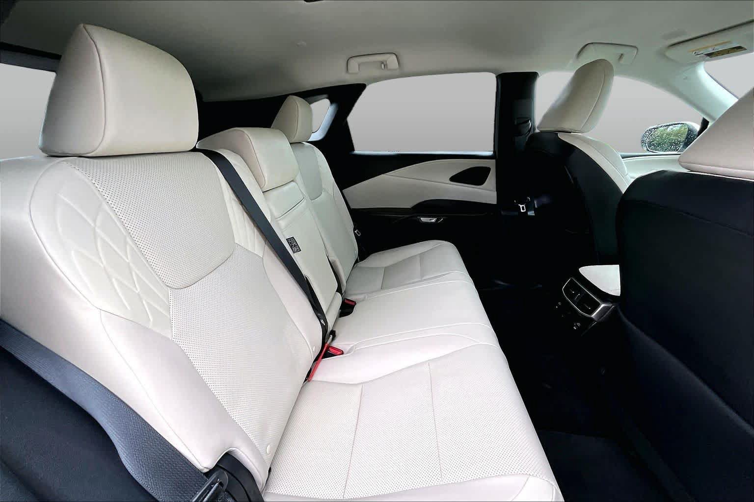 Used 2024 Lexus RX 350 FWD w/ Technology Package image 20