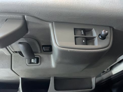 Used 2022 Chevrolet Express 3500 w/ Power Convenience Package RWD image 21