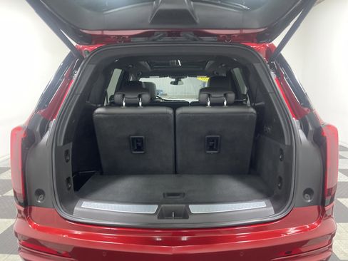 Used 2020 Cadillac XT6 Premium Luxury image 18