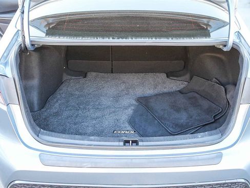 Used 2022 Toyota Corolla SE w/ Carpet Mat Package (TMS) image 31