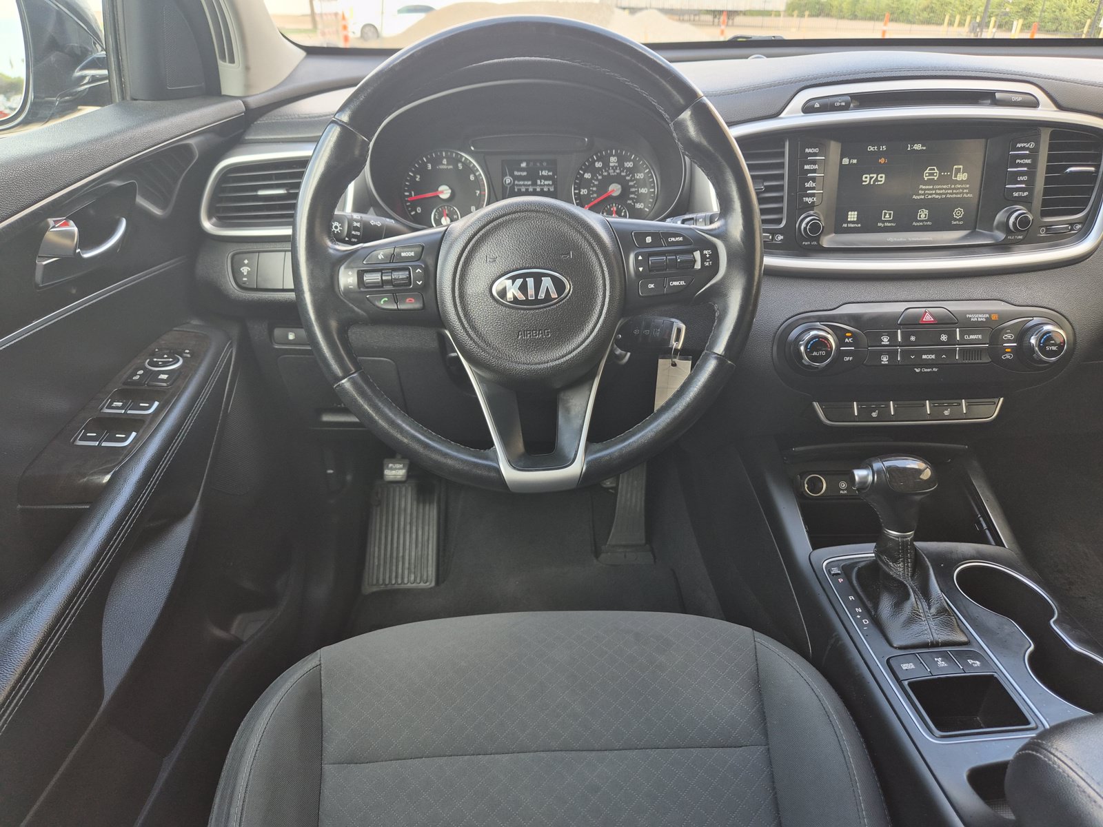 Used 2017 Kia Sorento AWD w/ LX Convenience Package image 10