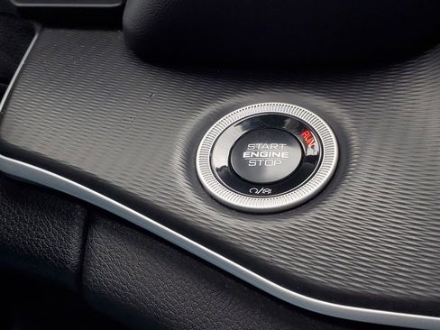 Used 2024 Jeep Grand Cherokee Altitude image 20