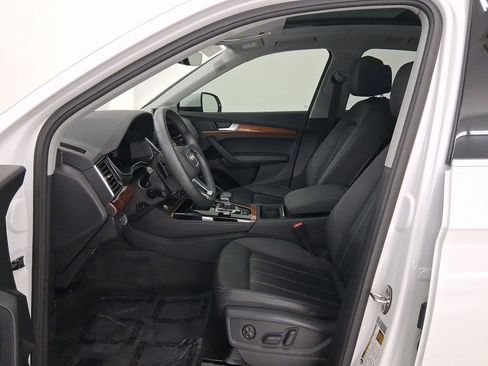 Used 2022 Audi Q5 2.0T Premium Plus w/ Premium Plus Package image 5