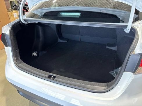 Used 2022 Toyota Corolla LE FWD image 20