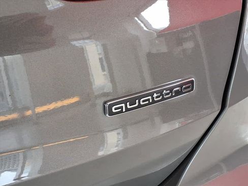 Certified 2025 Audi Q3 2.0T Premium Plus w/ Premium Plus Package image 19