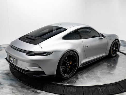 Used 2024 Porsche 911 GT3 image 15