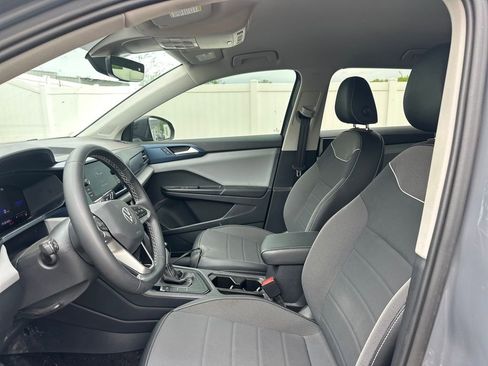 Used 2023 Volkswagen Taos SE FWD image 41