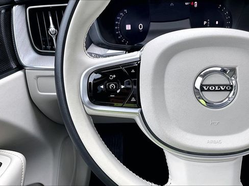 Used 2025 Volvo XC60 B5 Ultra w/ Protection Package Premier AWD/4WD image 26