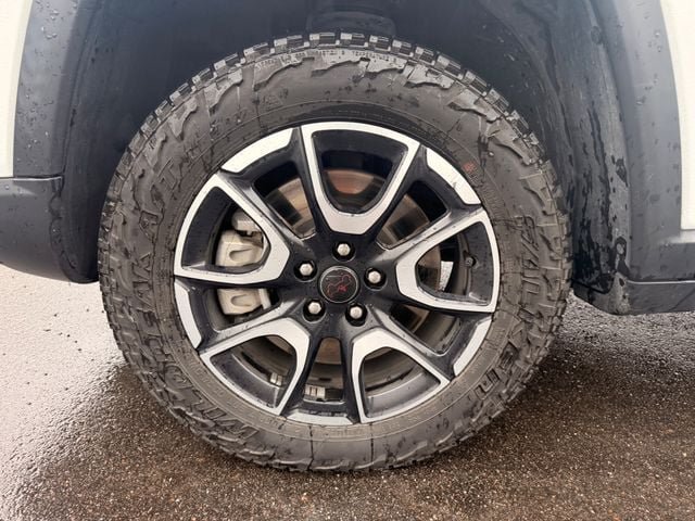 Used 2025 Jeep Compass Trailhawk AWD/4WD image 24