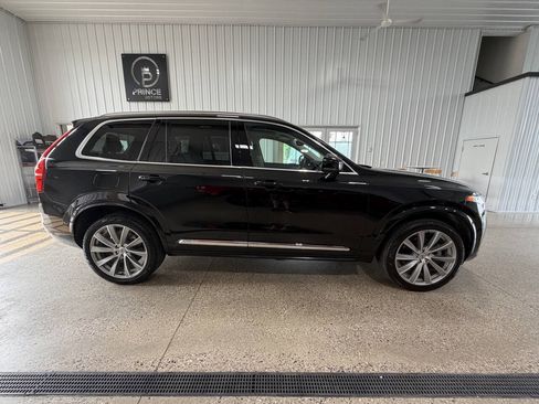 Used 2023 Volvo XC90 B6 Ultimate AWD/4WD image 6