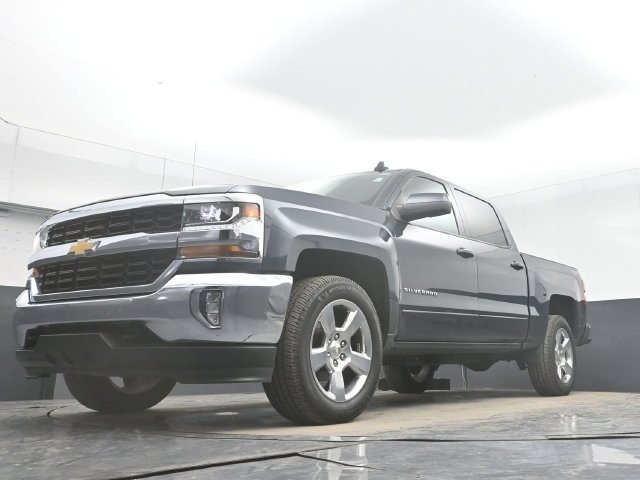 Used 2017 Chevrolet Silverado 1500 LT w/ All Star Edition AWD/4WD image 42