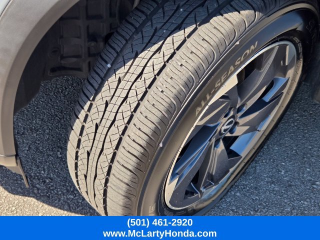 Used 2024 Nissan Rogue SV FWD image 21