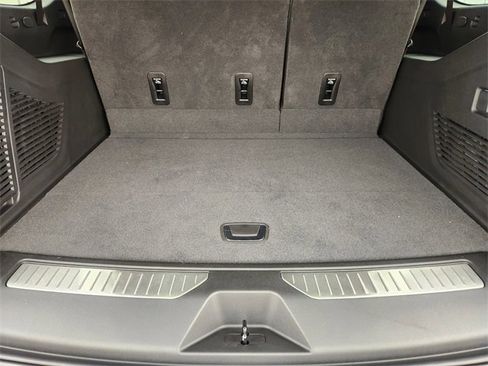 New 2026 GMC Yukon XL Denali w/ Denali Reserve Package image 22