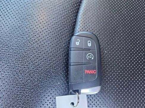 Used 2016 RAM 1500 Laramie w/ Convenience Group AWD/4WD image 29