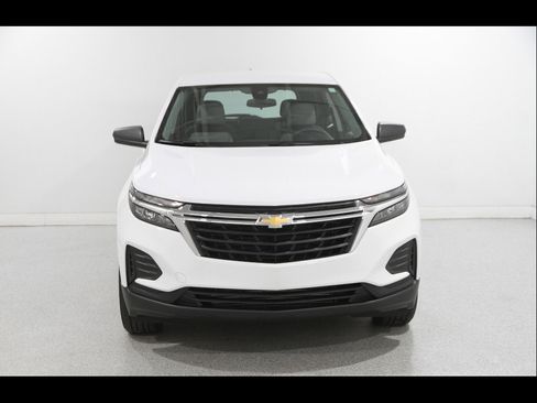 Certified 2023 Chevrolet Equinox LS w/ Driver Confidence II Package AWD/4WD image 2