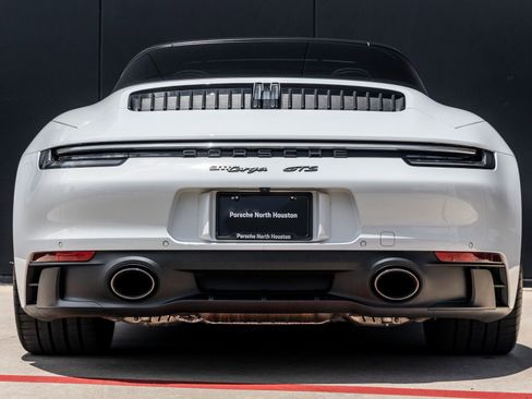 Used 2022 Porsche 911 Targa 4 GTS AWD/4WD image 10