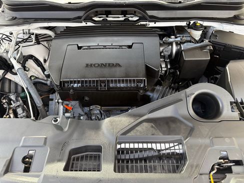 Certified 2024 Honda Pilot Touring image 33