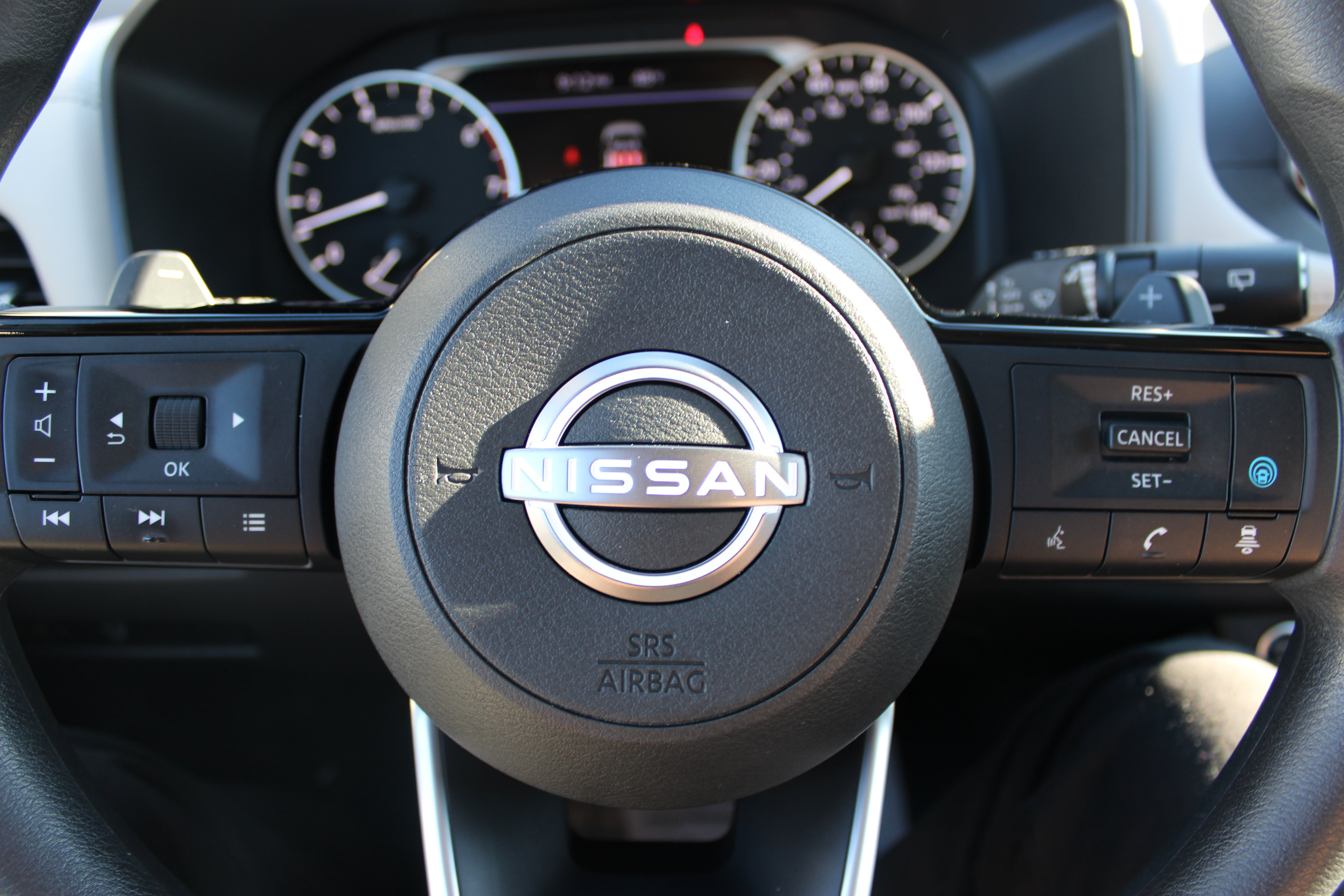 Used 2023 Nissan Rogue SV AWD/4WD image 21