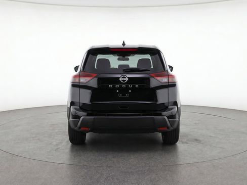 Used 2025 Nissan Rogue SV image 7