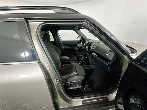 Used 2019 MINI Cooper Countryman SE w/ Signature Upholstery Package image 28