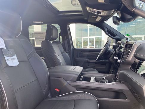 New 2026 RAM 2500 Limited AWD/4WD image 13