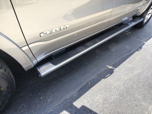 Certified 2025 RAM 1500 Big Horn AWD/4WD image 6