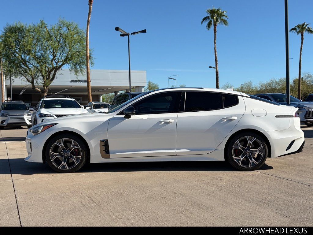 Used 2021 Kia Stinger GT-Line w/ Sun & Sound Package RWD image 3