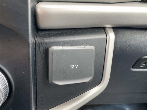 Certified 2024 Ford Expedition Max XLT image 32