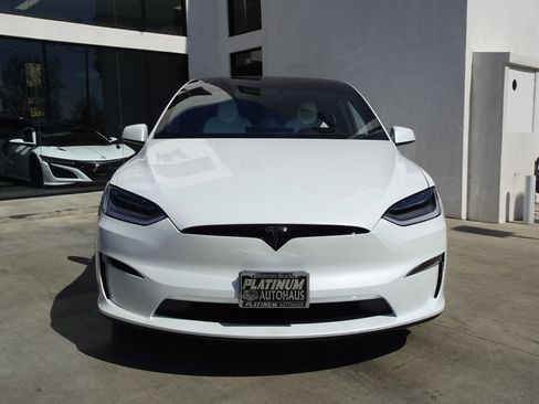 Used 2023 Tesla Model X image 4
