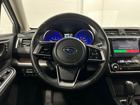 Used 2019 Subaru Outback 3.6R Limited AWD/4WD image 12