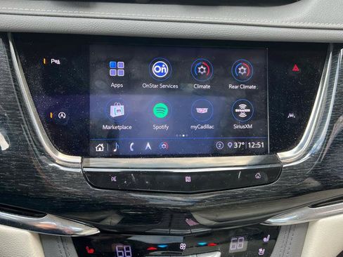 Used 2020 Cadillac XT6 Premium Luxury image 25