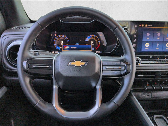 Used 2024 Chevrolet Colorado LT RWD image 14