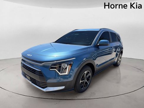 New 2026 Kia Niro EX FWD image 7