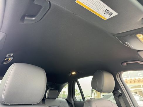 Used 2022 Mercedes-Benz GLC 300 image 7