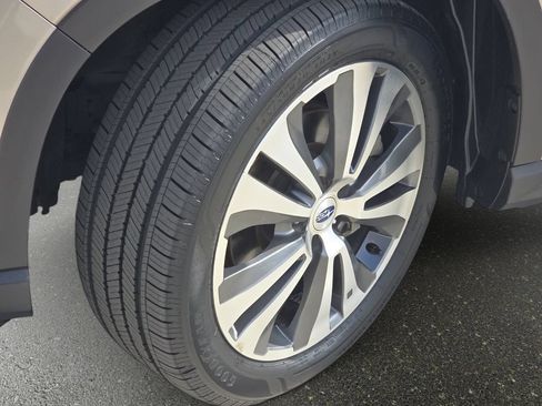 Used 2019 Subaru Ascent Limited AWD/4WD image 36
