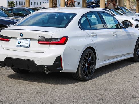 New 2026 BMW 330i Sedan w/ M Sport Package RWD image 6
