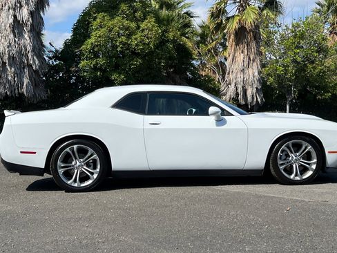 Used 2022 Dodge Challenger R/T image 3