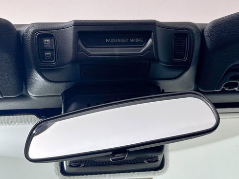 Used 2025 Jeep Wrangler Sport S image 5