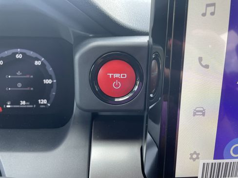 New 2025 Toyota Tacoma TRD Sport image 11