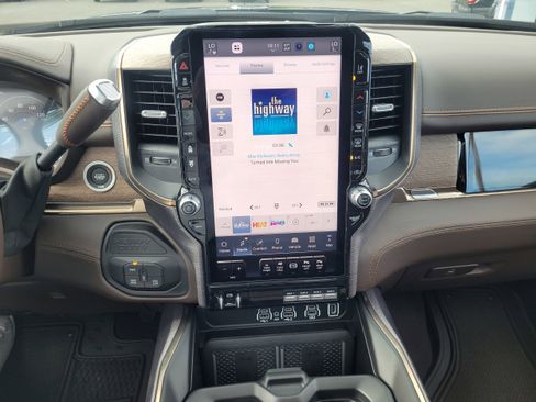 New 2026 RAM 2500 Limited image 8