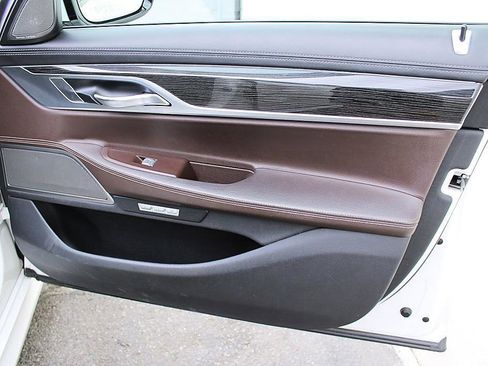 Used 2016 BMW 740i RWD image 24