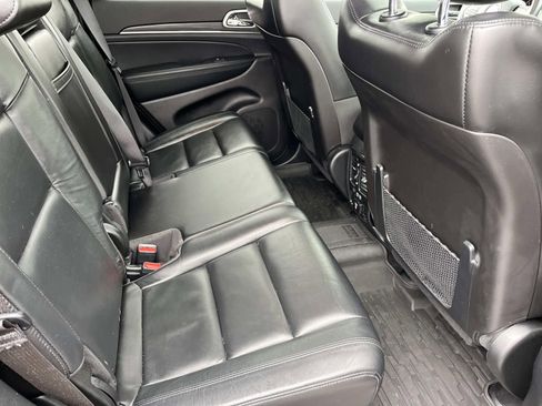 Used 2021 Jeep Grand Cherokee Limited w/ Trailer Tow Group IV image 22