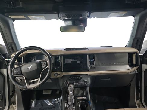 Used 2022 Ford Bronco Wildtrak AWD/4WD image 9